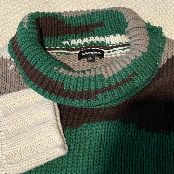 525 America Camo Turtleneck Oversized Sweater - Picture 10 of 13
